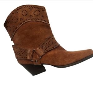 Me Too Julia Western Cowgirl Cut Out Vintage Suede Leather Booties Sz 10